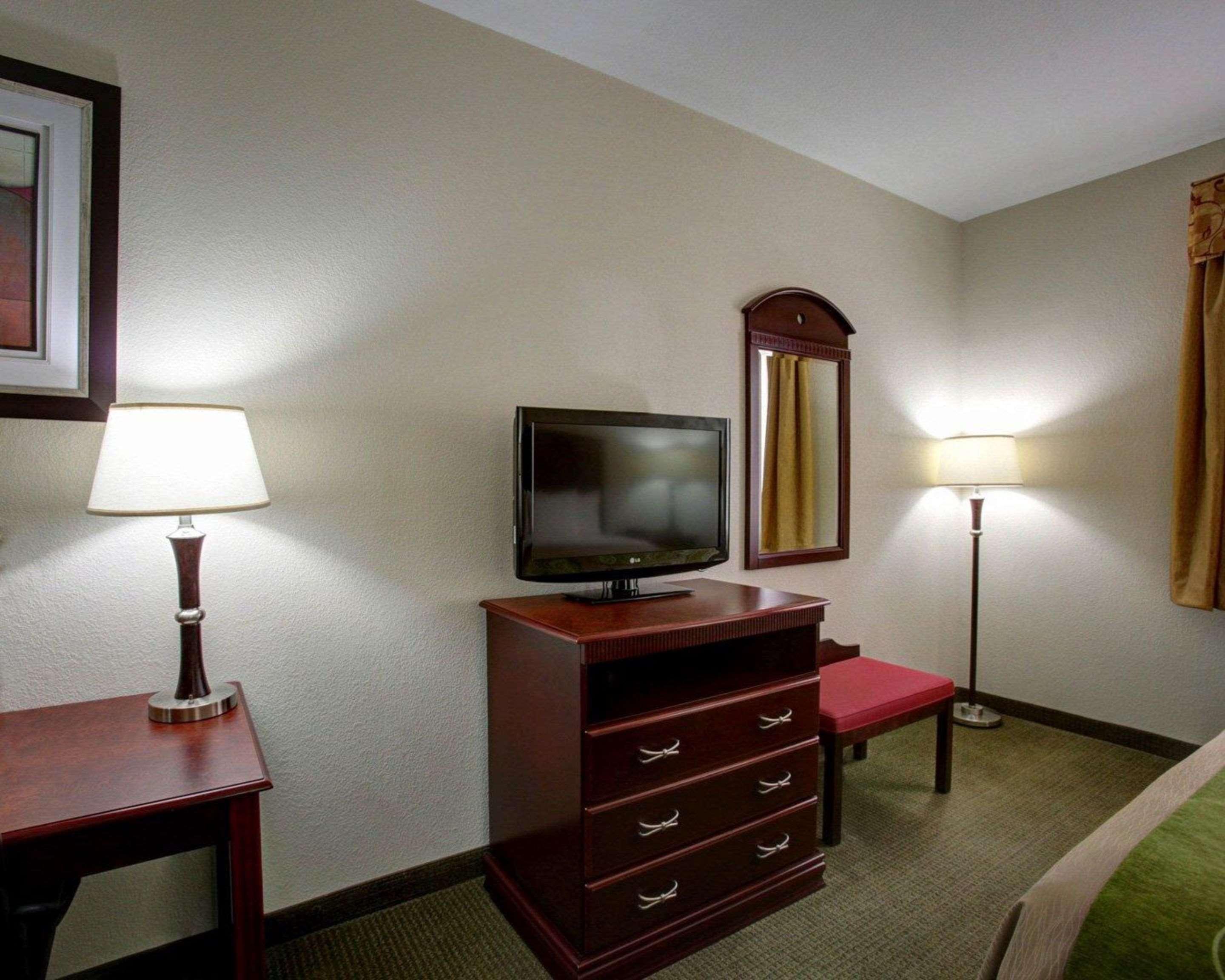 Quality Inn Rockdale Exterior photo